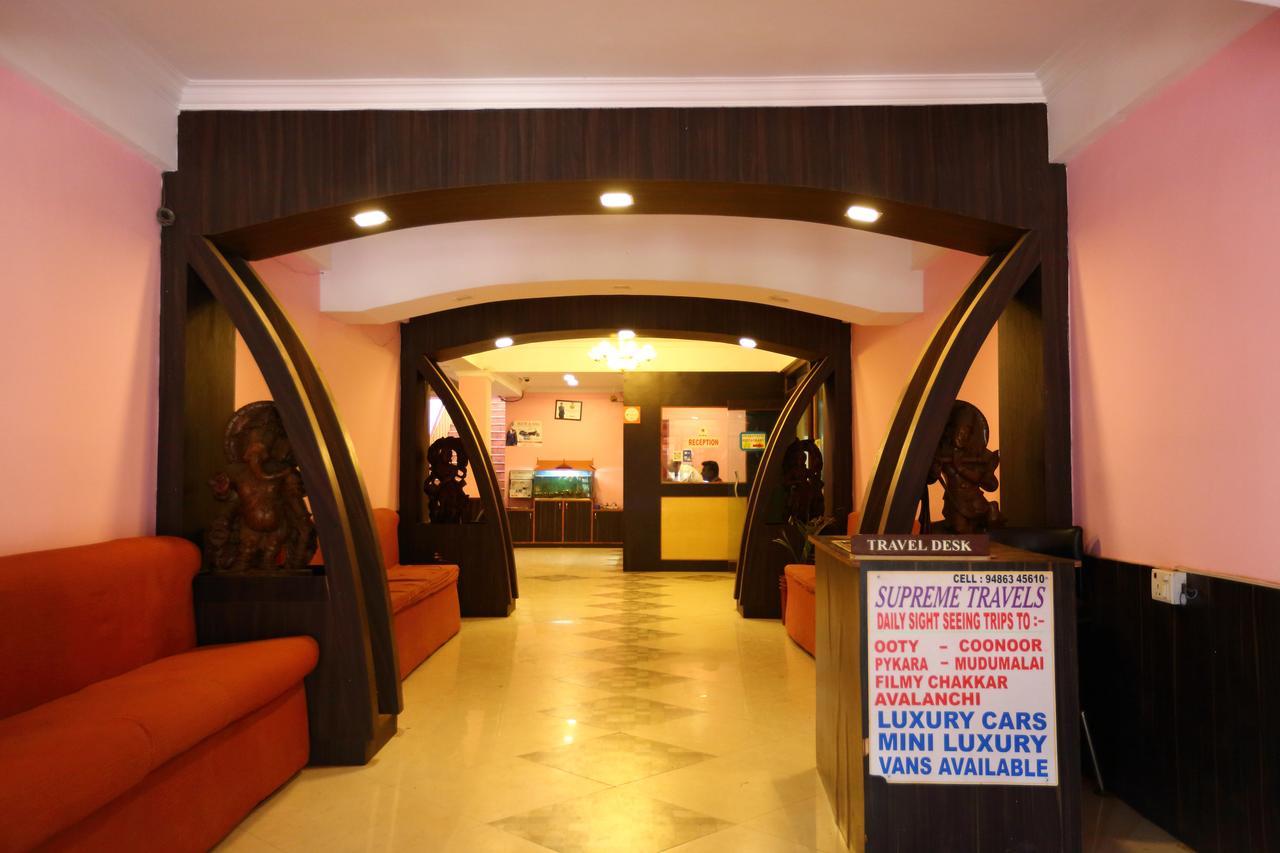 Hotel Charring Cross Ooty Exteriör bild